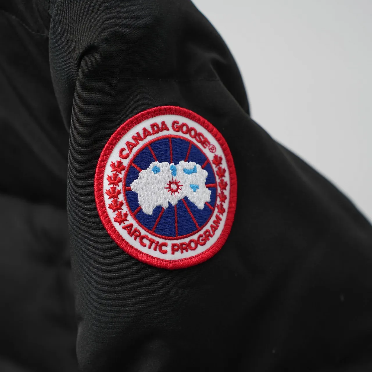 P740 CANADA GOOSE丨Canada Goose 25 stand-collar down jackets Color: Black Size: XS-XXL